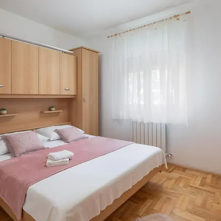 Sunshine Holiday home