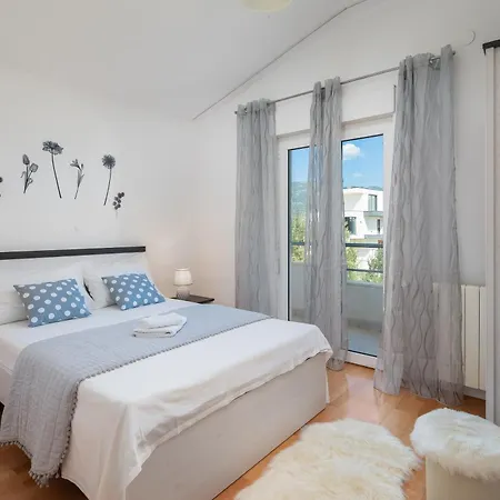 Sunshine Holiday home Kastela