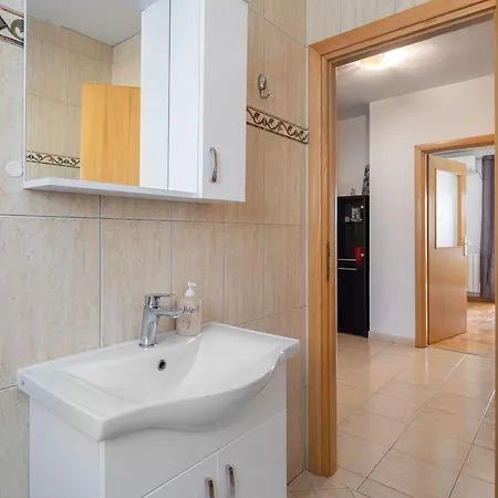 Holiday home Sunshine Kastela