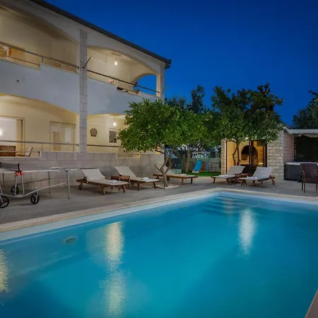 Sunshine Holiday home *