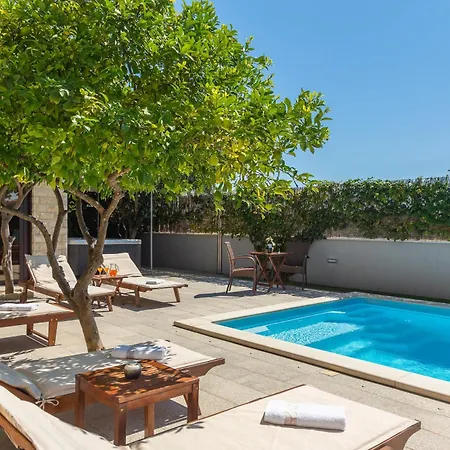 Sunshine Holiday home *