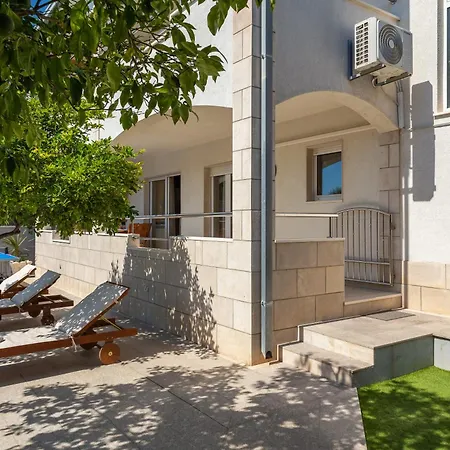 Holiday home Sunshine *